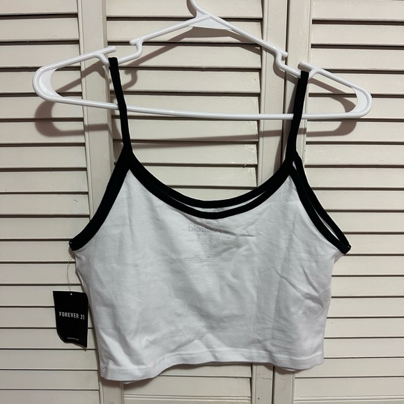 Polaroid crop top - Picture 2 of 3